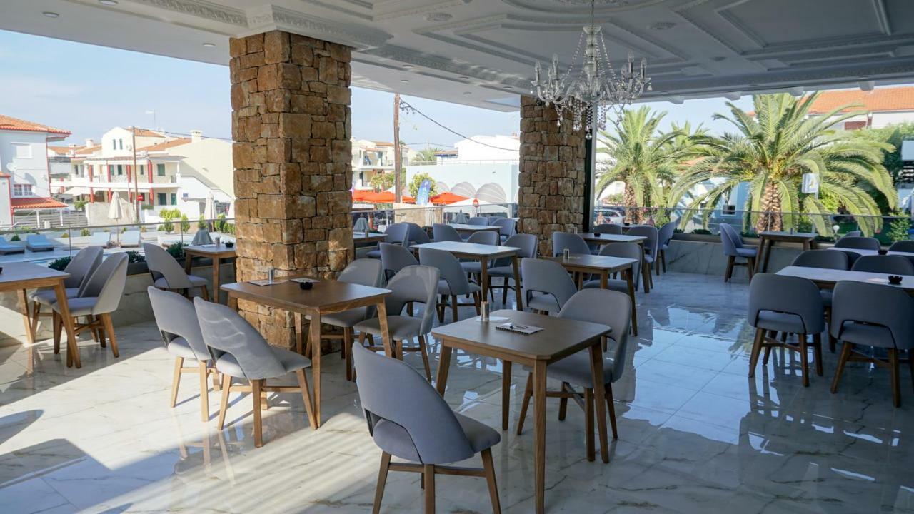 Agnes Deluxe Hotel Pefkochori Exteriör bild